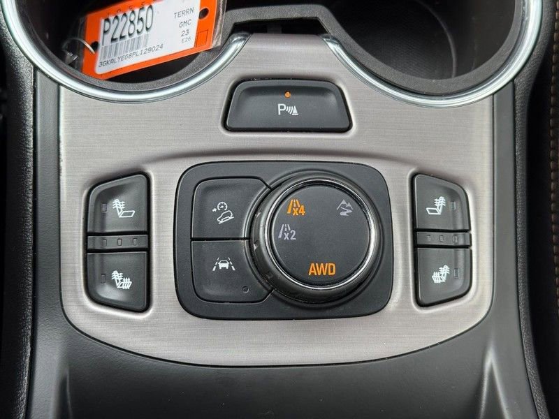 Used 2023 GMC Terrain AT4 w/ Tech Package AWD/4WD image 31
