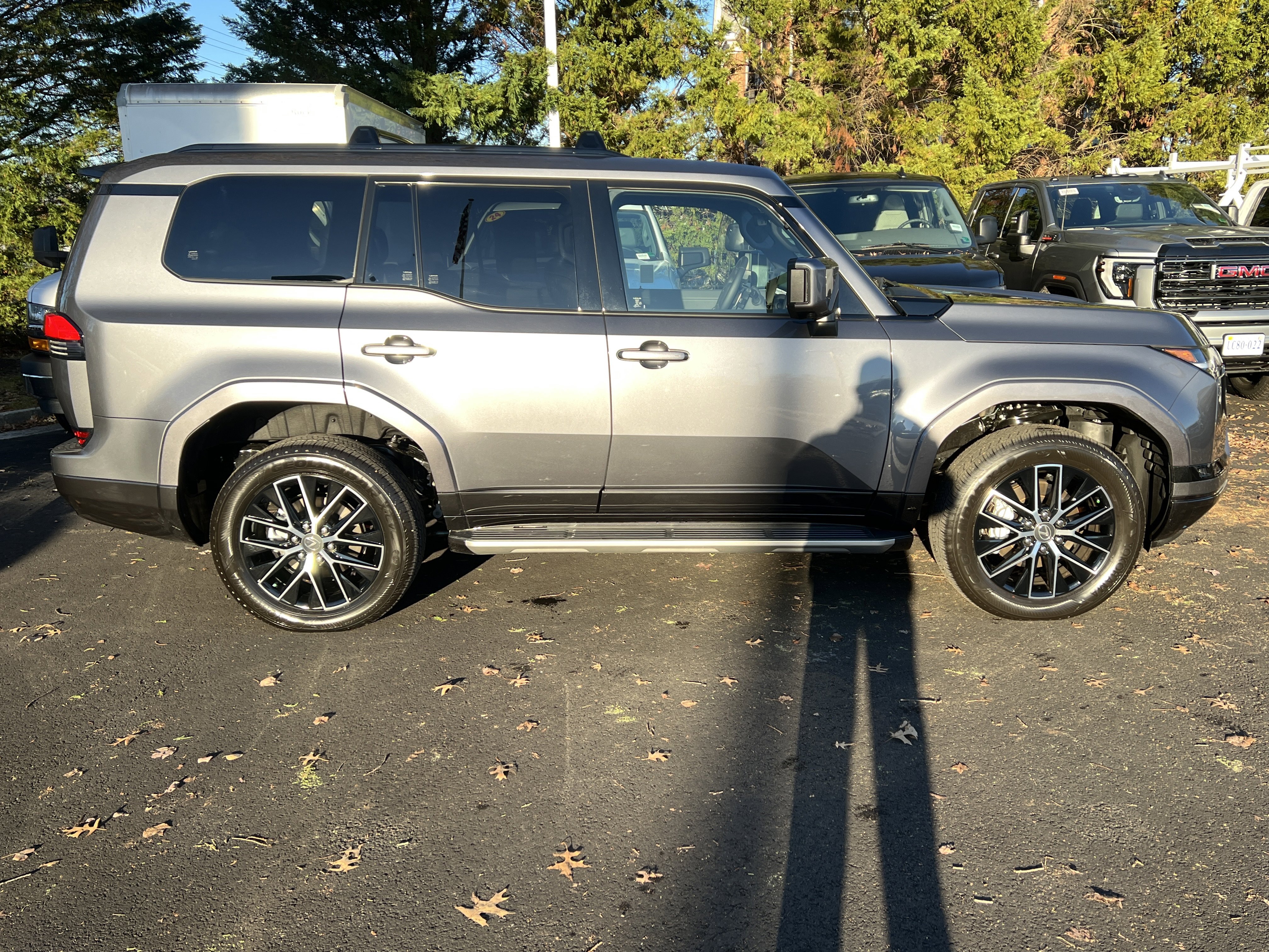 Used 2025 Lexus GX 550 image 9