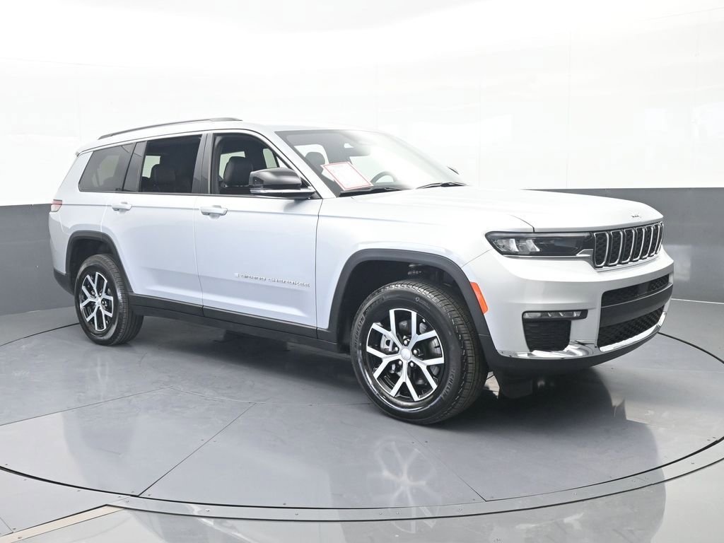 Used 2025 Jeep Grand Cherokee L Limited image 8