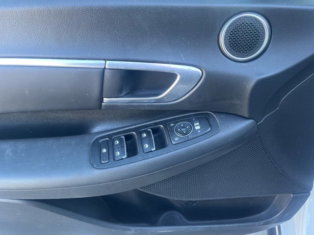 Used 2021 Hyundai Sonata SEL w/ Convenience Package image 10