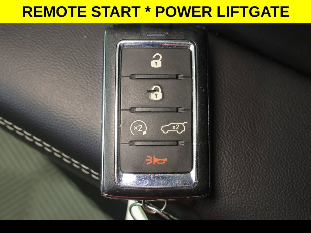 Used 2025 Jeep Grand Cherokee Laredo w/ Luxury Tech Group I image 9