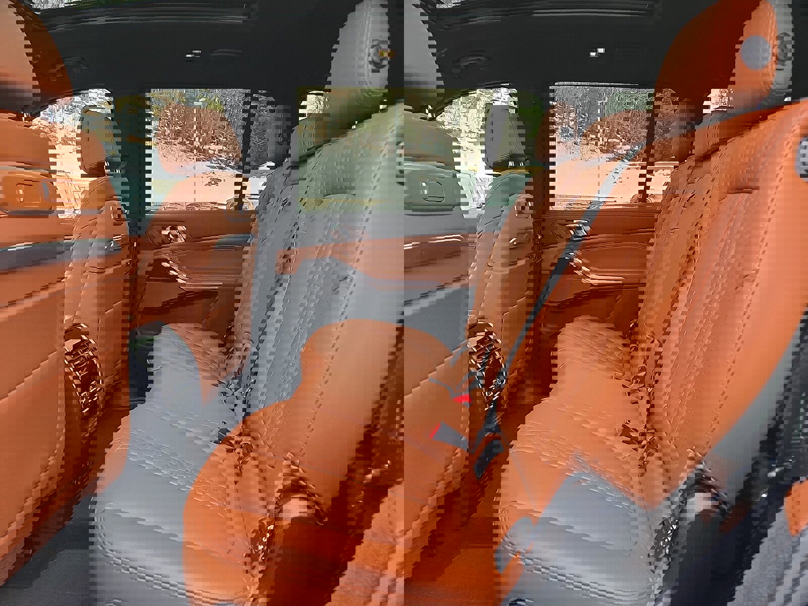 Used 2023 BMW X7 M60i w/ Executive Package image 11