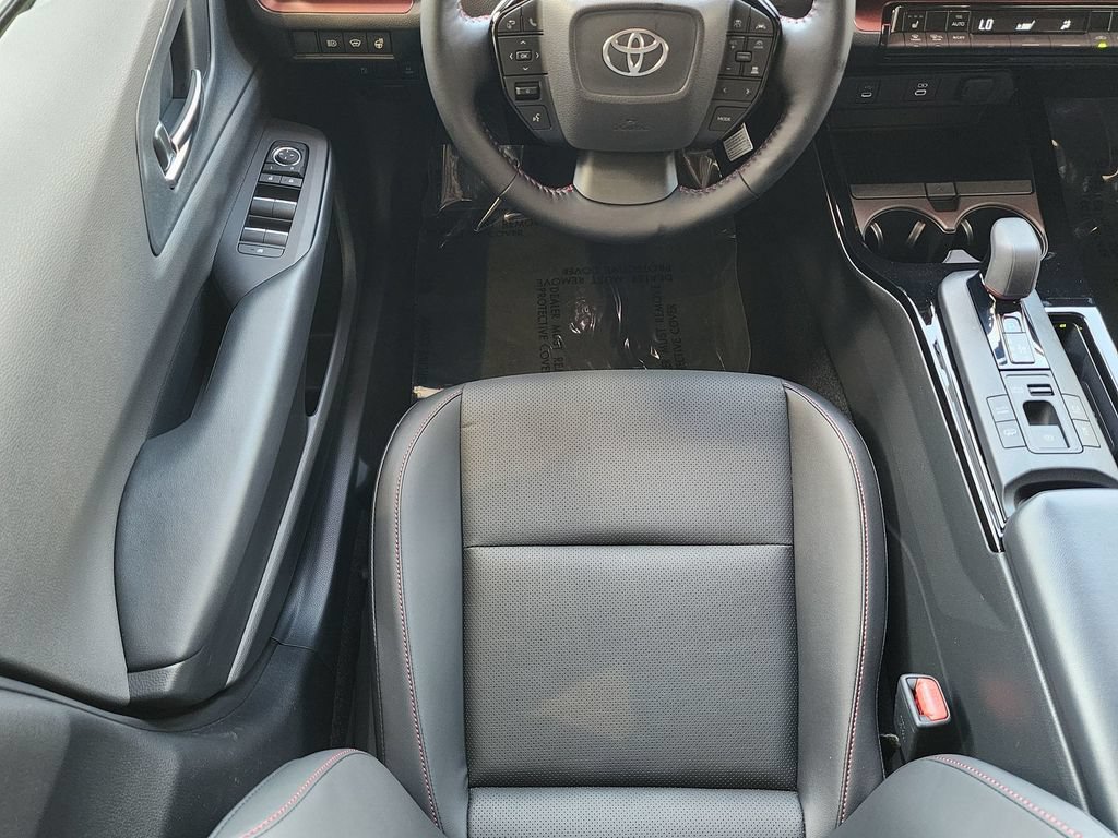 New 2026 Toyota Prius Plug-In Hybrid FWD image 7