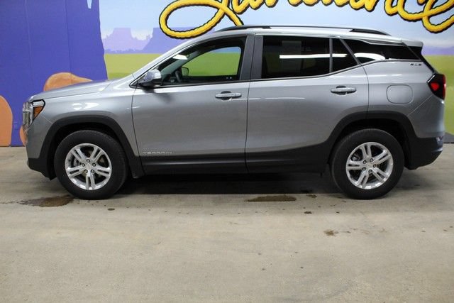 Certified 2023 GMC Terrain SLE w/ Driver Convenience Package AWD/4WD image 7