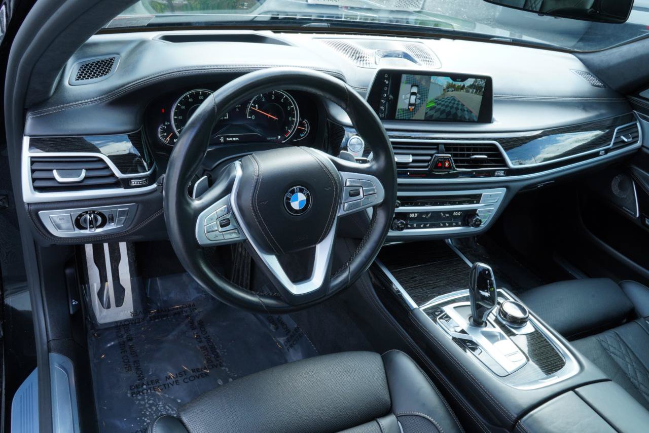 Used 2017 BMW 750i RWD image 23