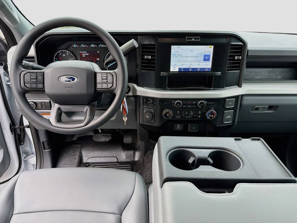 New 2026 Ford F550 4x4 Crew Cab image 22