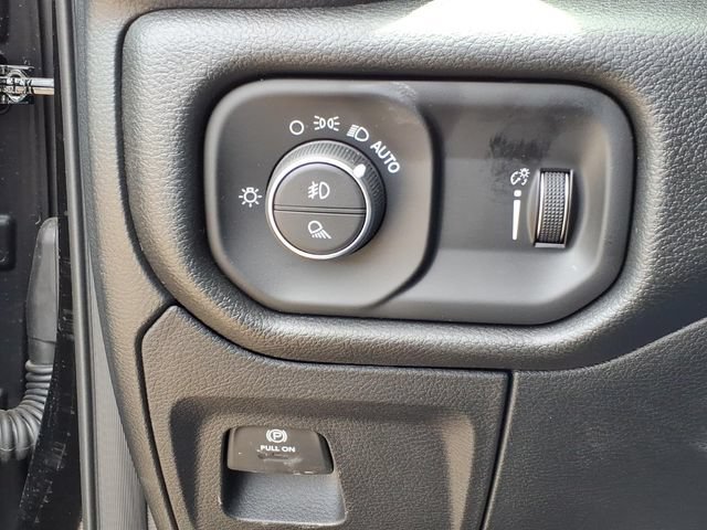 New 2026 RAM 1500 Express AWD/4WD image 22