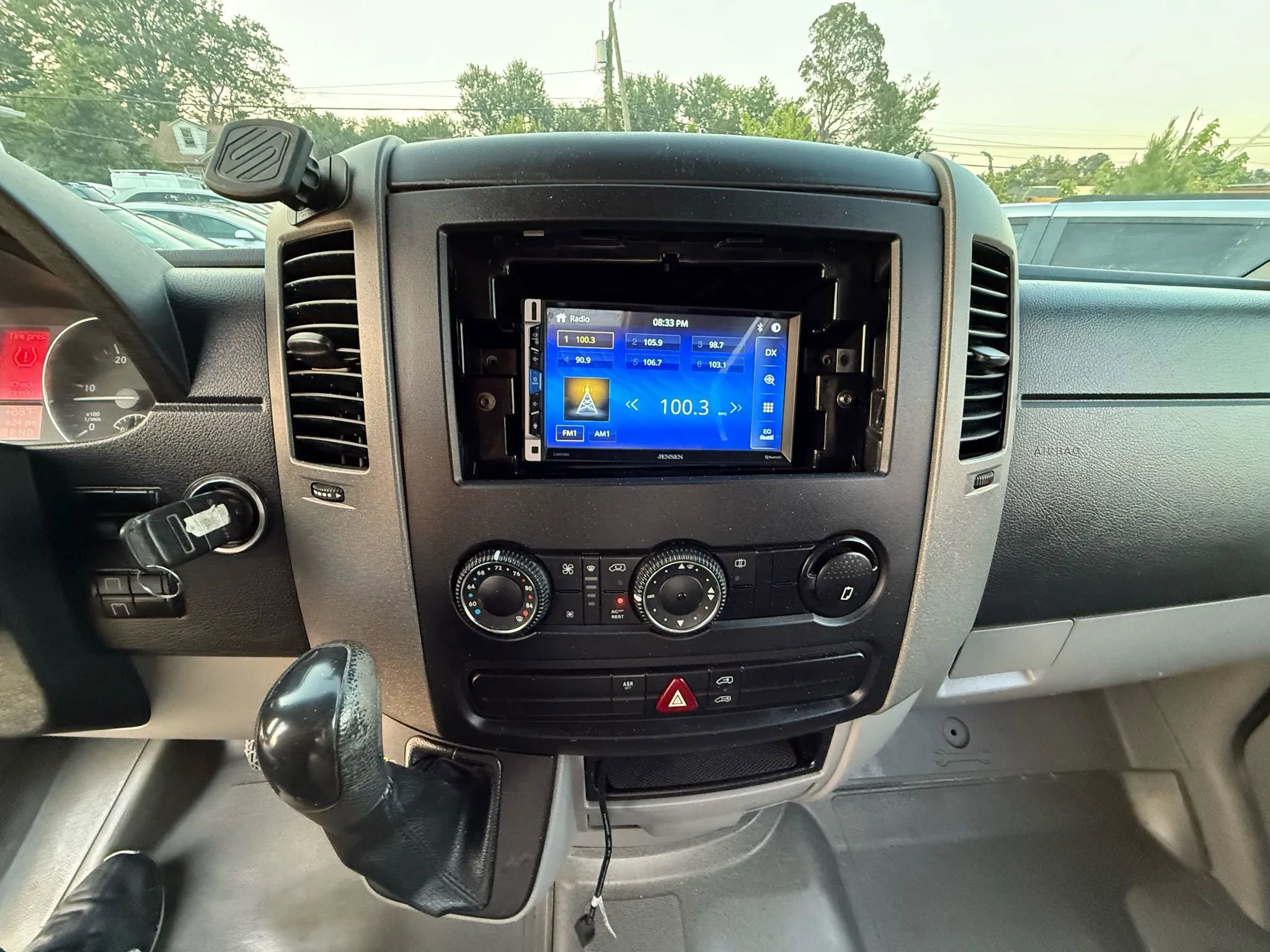 Used 2008 Dodge Sprinter 2500 image 10