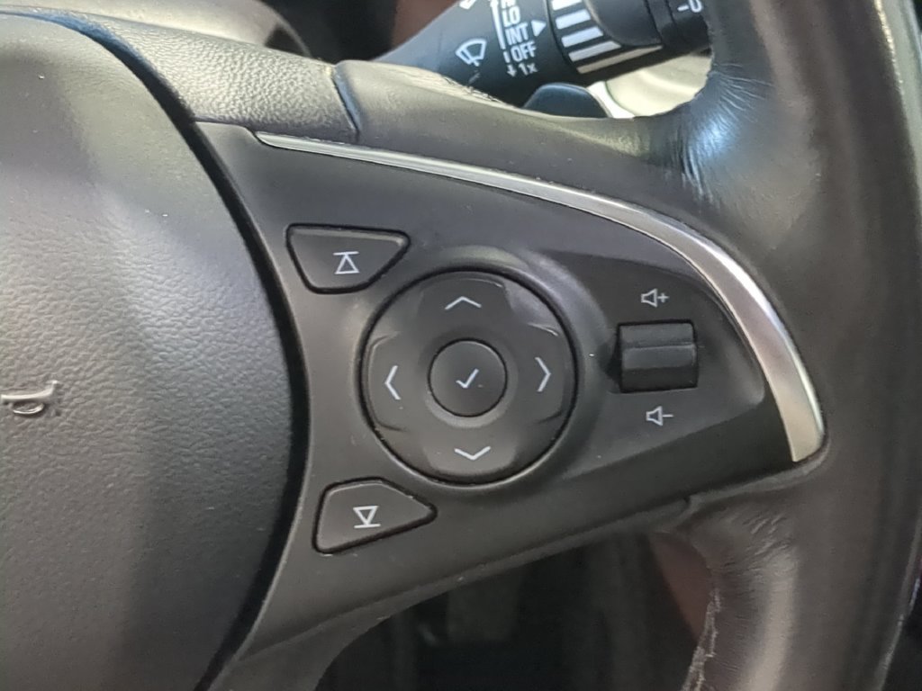 Used 2018 Buick Enclave Avenir w/ Avenir Technology Package AWD/4WD image 24