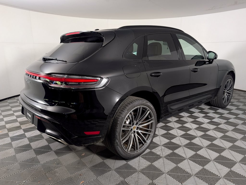 New 2026 Porsche Macan AWD/4WD image 7