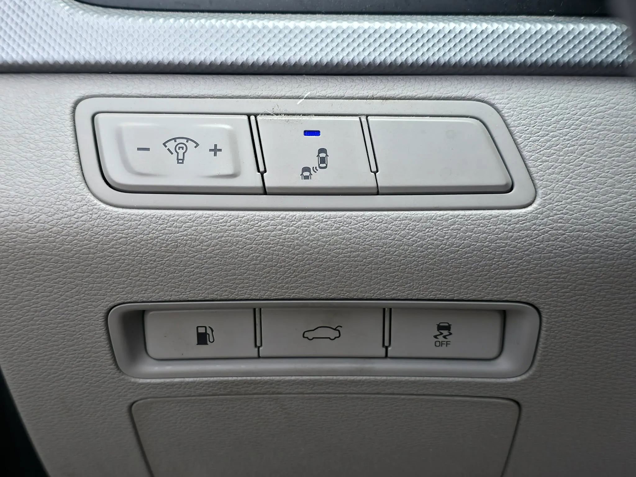 Used 2018 Hyundai Sonata SE FWD image 25
