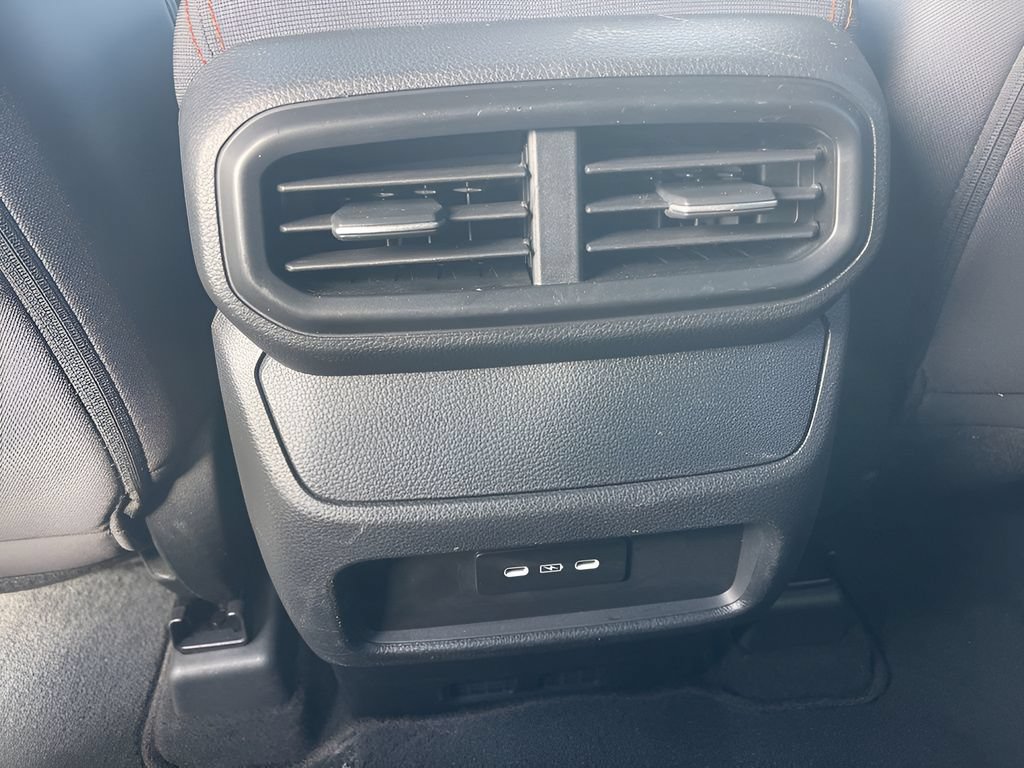 Used 2025 Honda Pilot Sport image 14