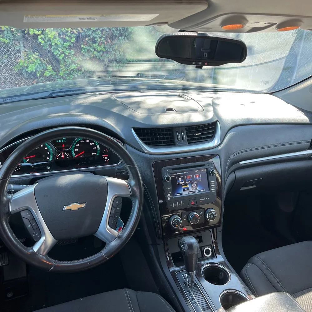 Used 2016 Chevrolet Traverse LT image 10