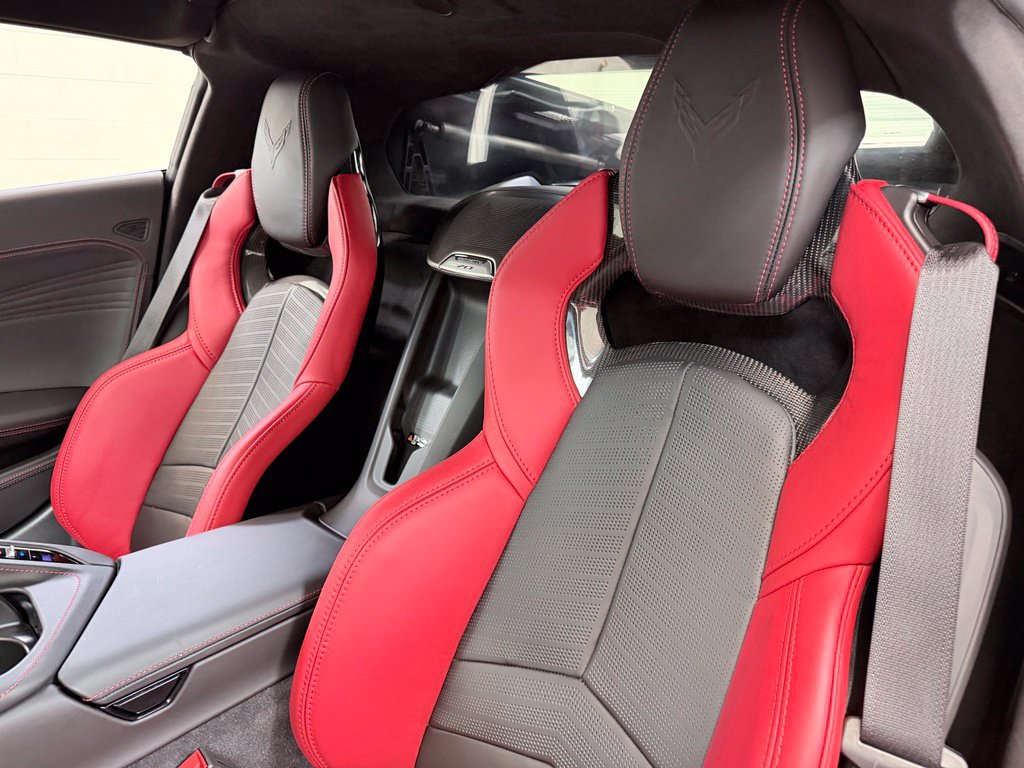 Used 2023 Chevrolet Corvette Z06 RWD image 18