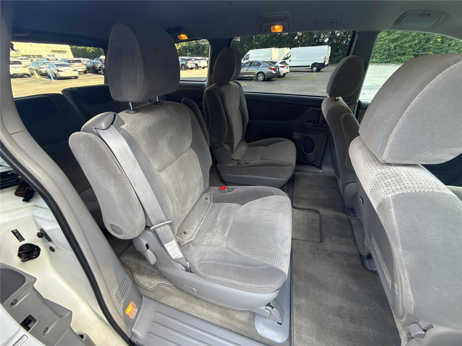 Used 2010 Toyota Sienna FWD image 27