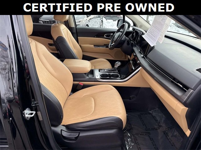Certified 2024 Kia Carnival EX image 9