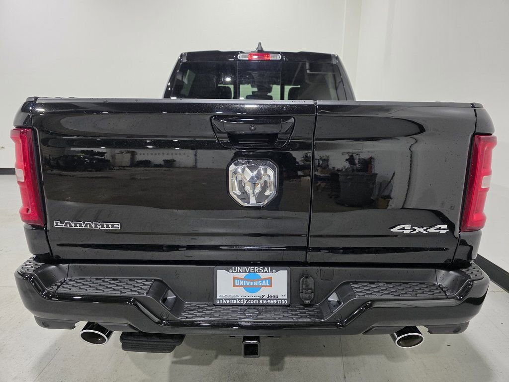 New 2026 RAM 1500 Laramie AWD/4WD image 30