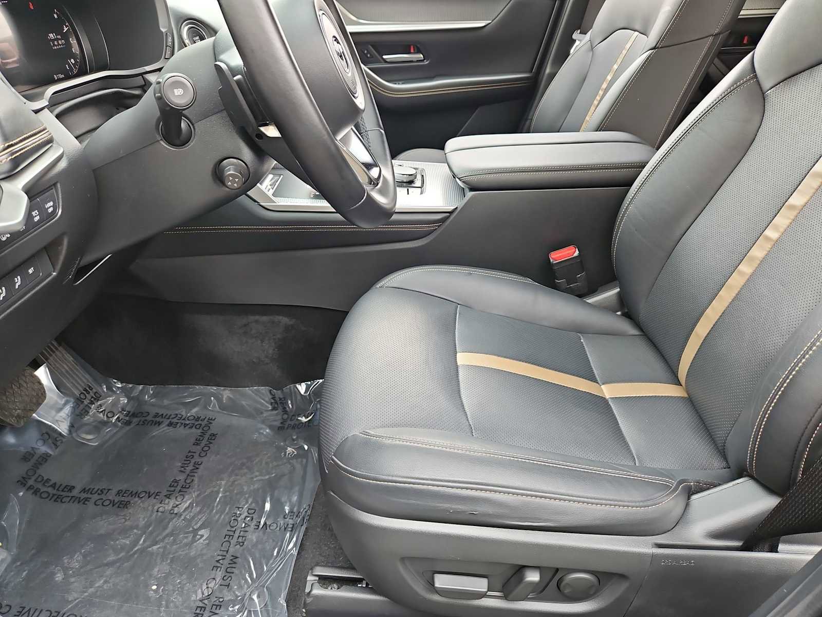 Used 2025 MAZDA CX-70 3.3 Turbo S w/ Premium Package image 16