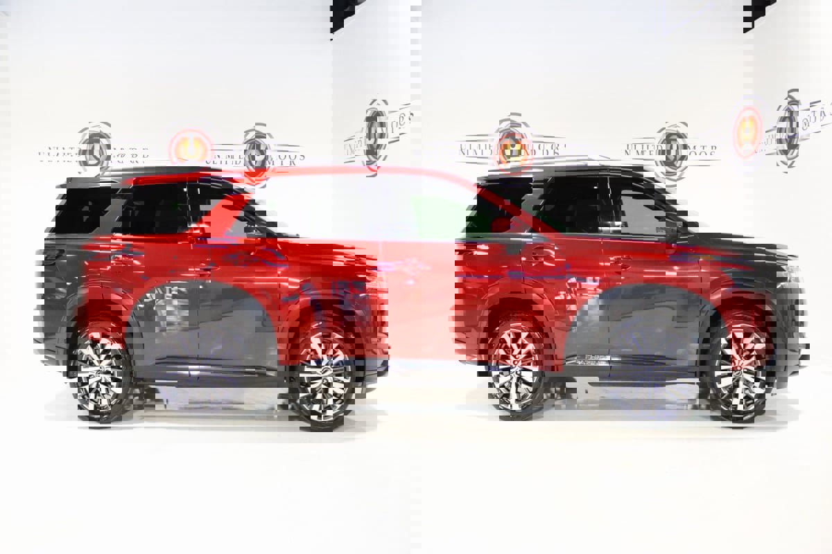 Used 2022 Nissan Pathfinder Platinum w/ Cargo Package image 5