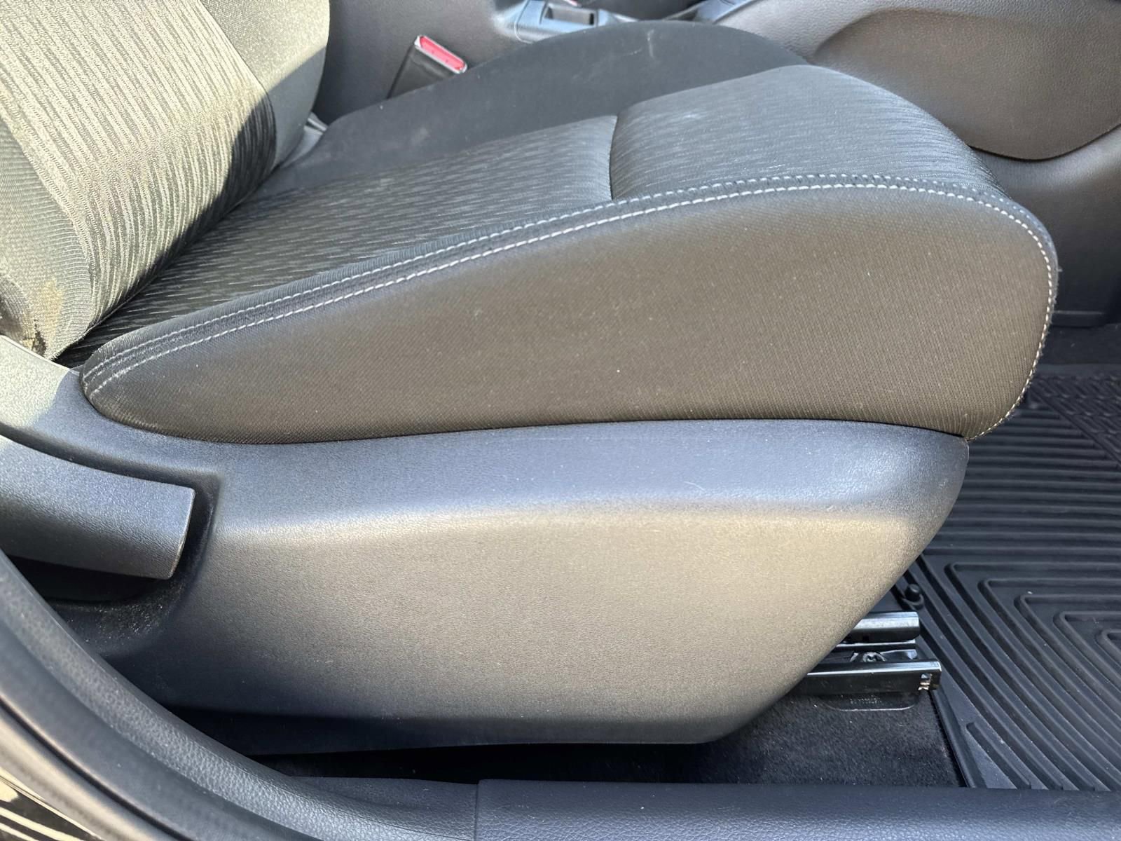 Used 2017 Nissan Rogue S w/ S Appearance Package image 12