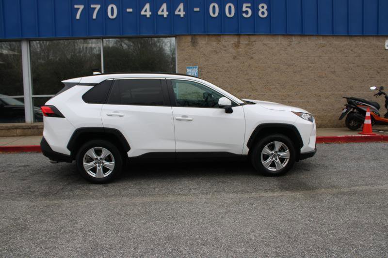 Used 2020 Toyota RAV4 XLE AWD/4WD image 28