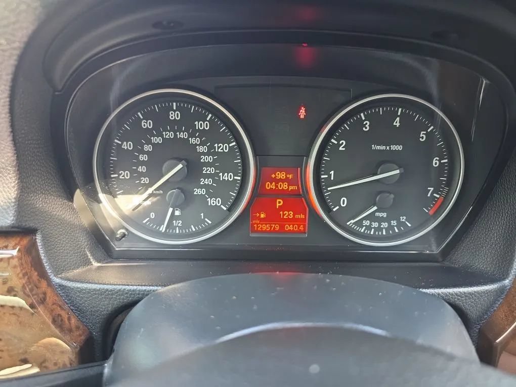 Used 2011 BMW 328i Sedan RWD image 18