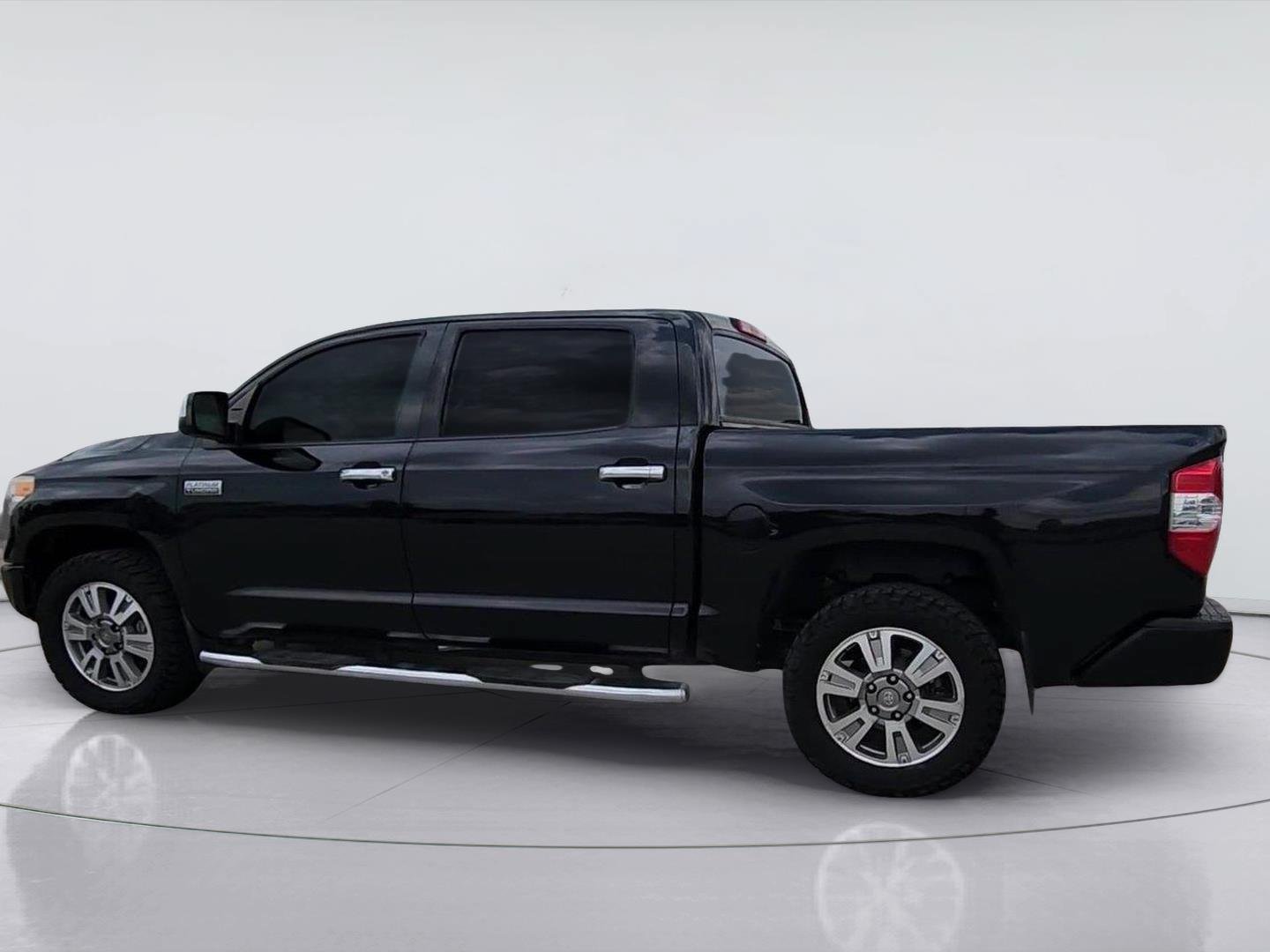 Used 2017 Toyota Tundra Platinum AWD/4WD image 13