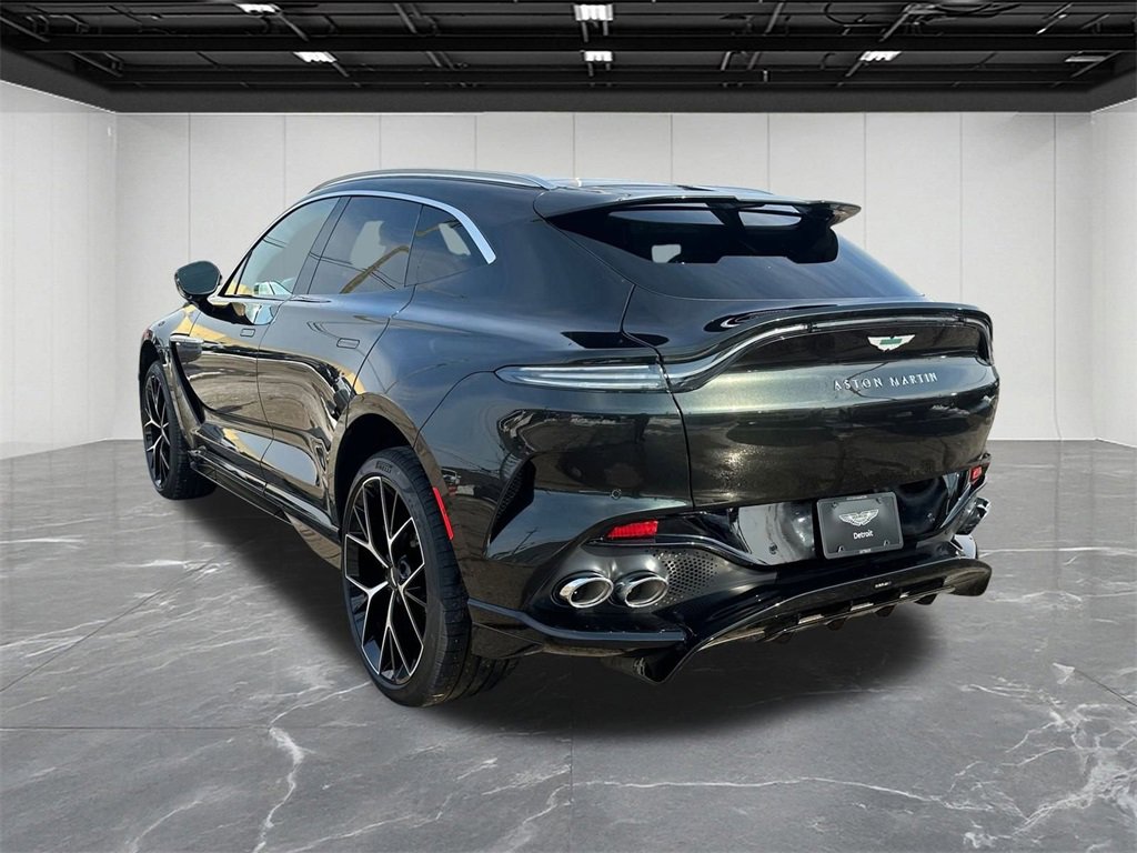 New 2026 Aston Martin DBX 707 image 3