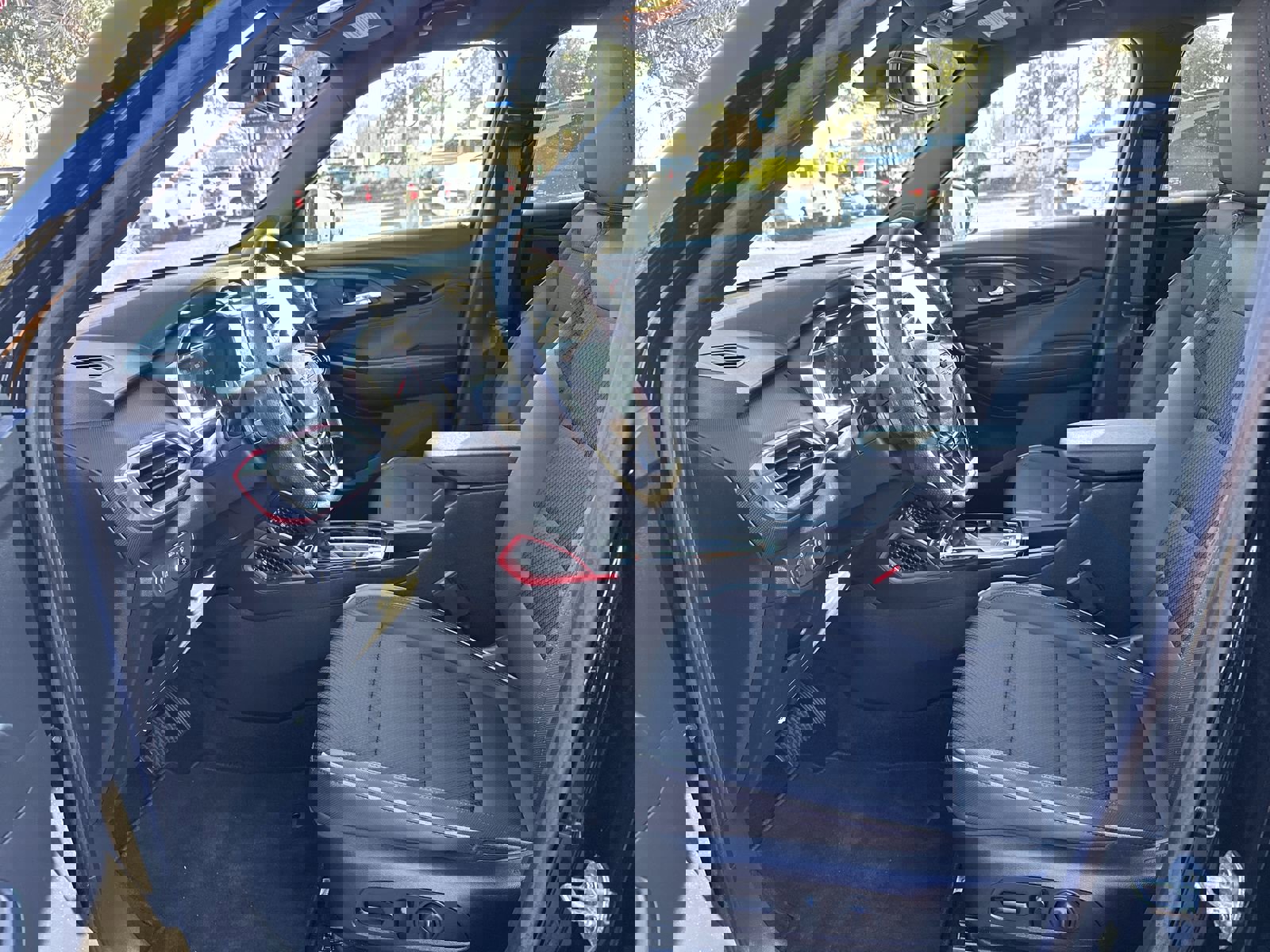 Certified 2022 Chevrolet TrailBlazer RS w/ Convenience Package image 16