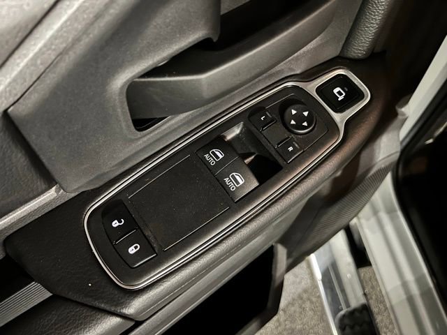 New 2024 RAM 3500 Tradesman image 19