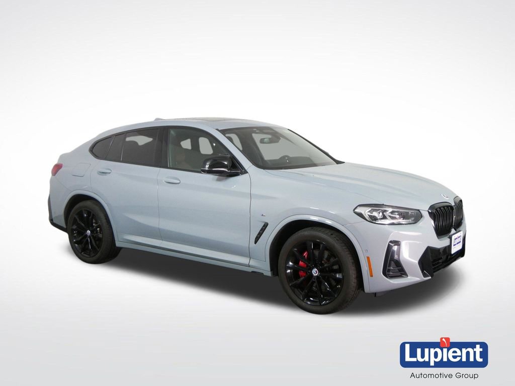 Used 2023 BMW X4 M40i AWD/4WD image 1