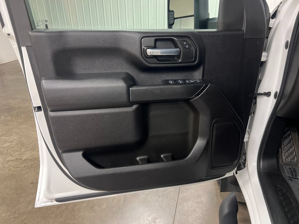 Certified 2022 Chevrolet Silverado 2500 Custom w/ Gooseneck/5TH Wheel Package AWD/4WD image 15
