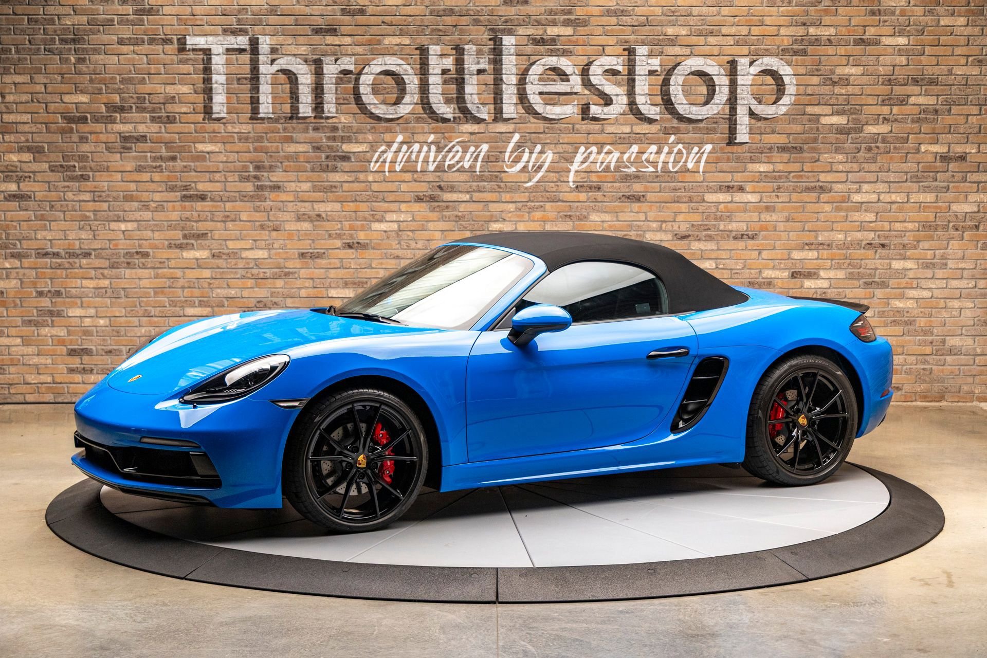 Used 2024 Porsche 718 Boxster S image 2
