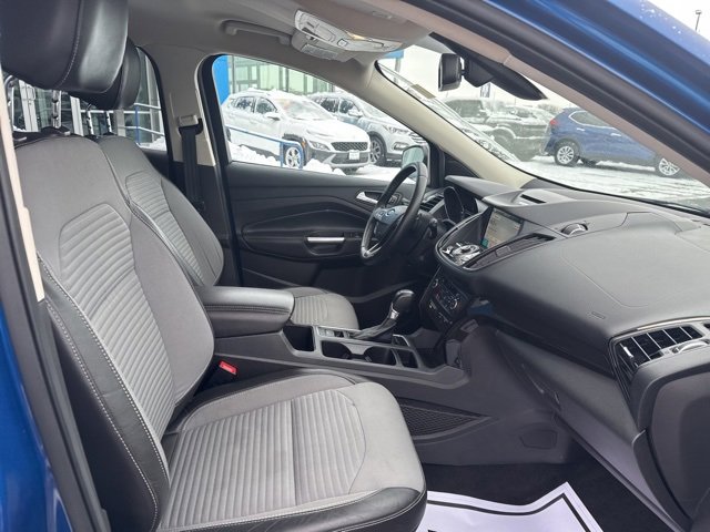 Used 2017 Ford Escape Titanium image 11