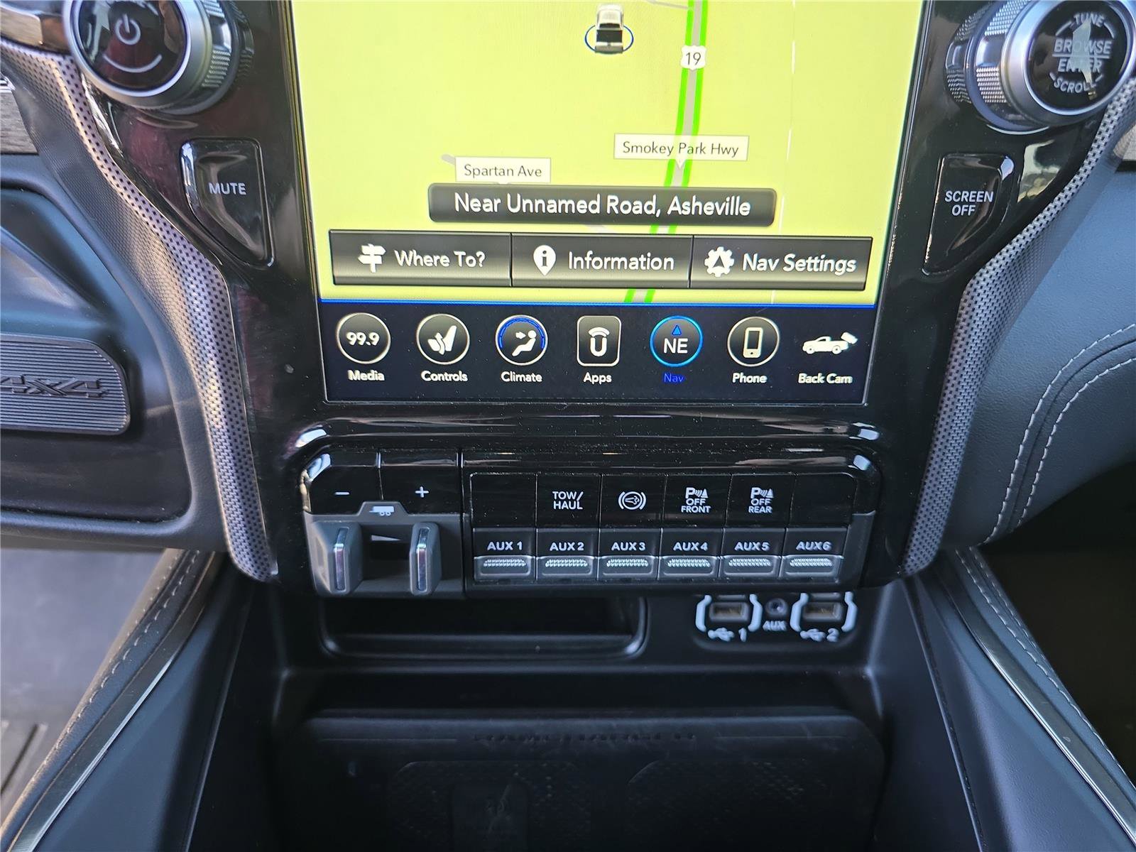 Used 2021 RAM 2500 Limited image 28