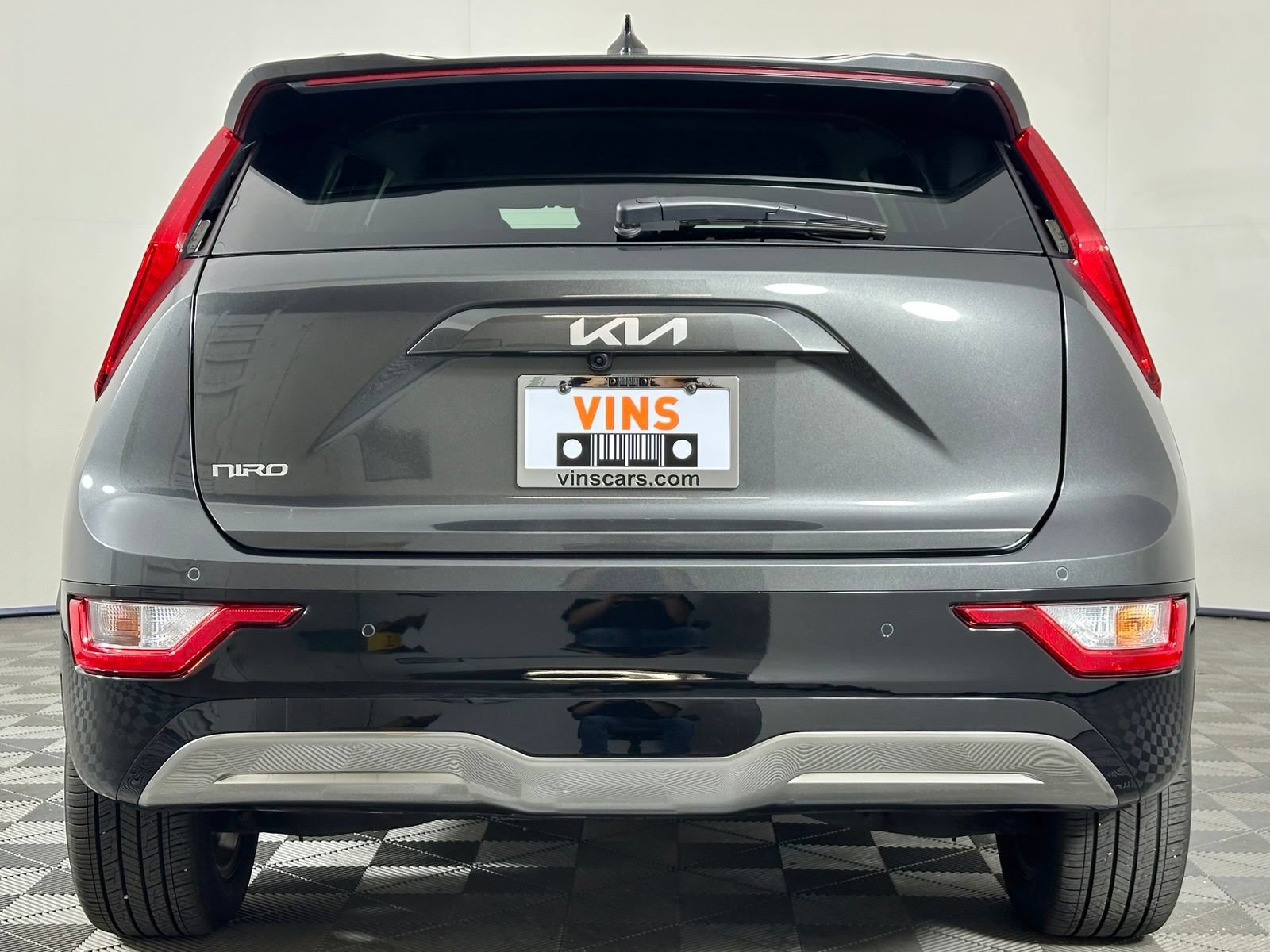 Used 2025 Kia Niro Wind w/ Wind Preserve Package FWD image 24