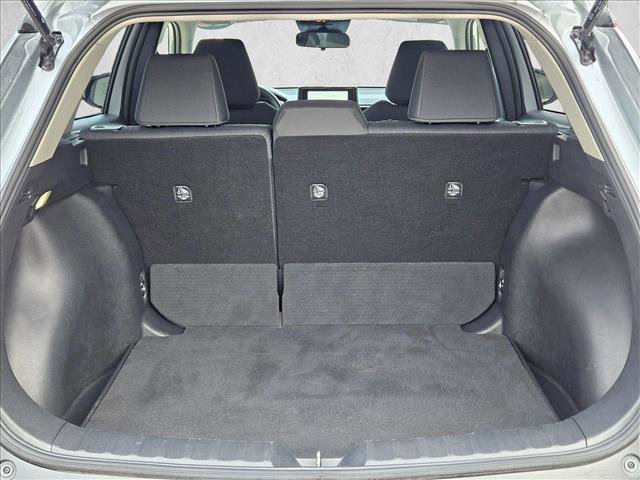 Used 2025 Toyota Corolla Cross LE image 6