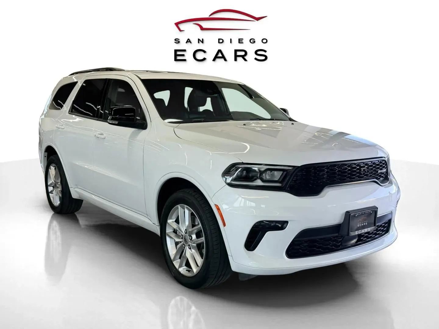 Used 2023 Dodge Durango GT image 3