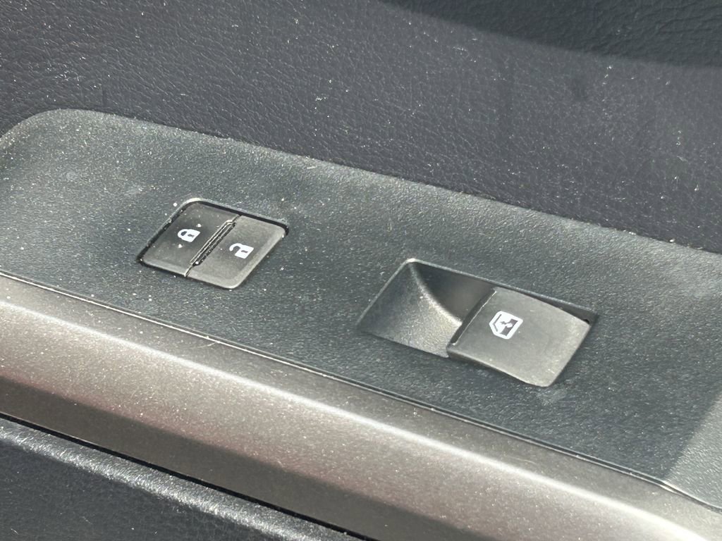Used 2019 Toyota Tacoma SR5 AWD/4WD image 34