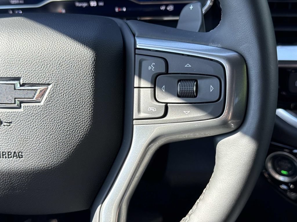 Used 2025 Chevrolet Silverado 1500 RST AWD/4WD image 8