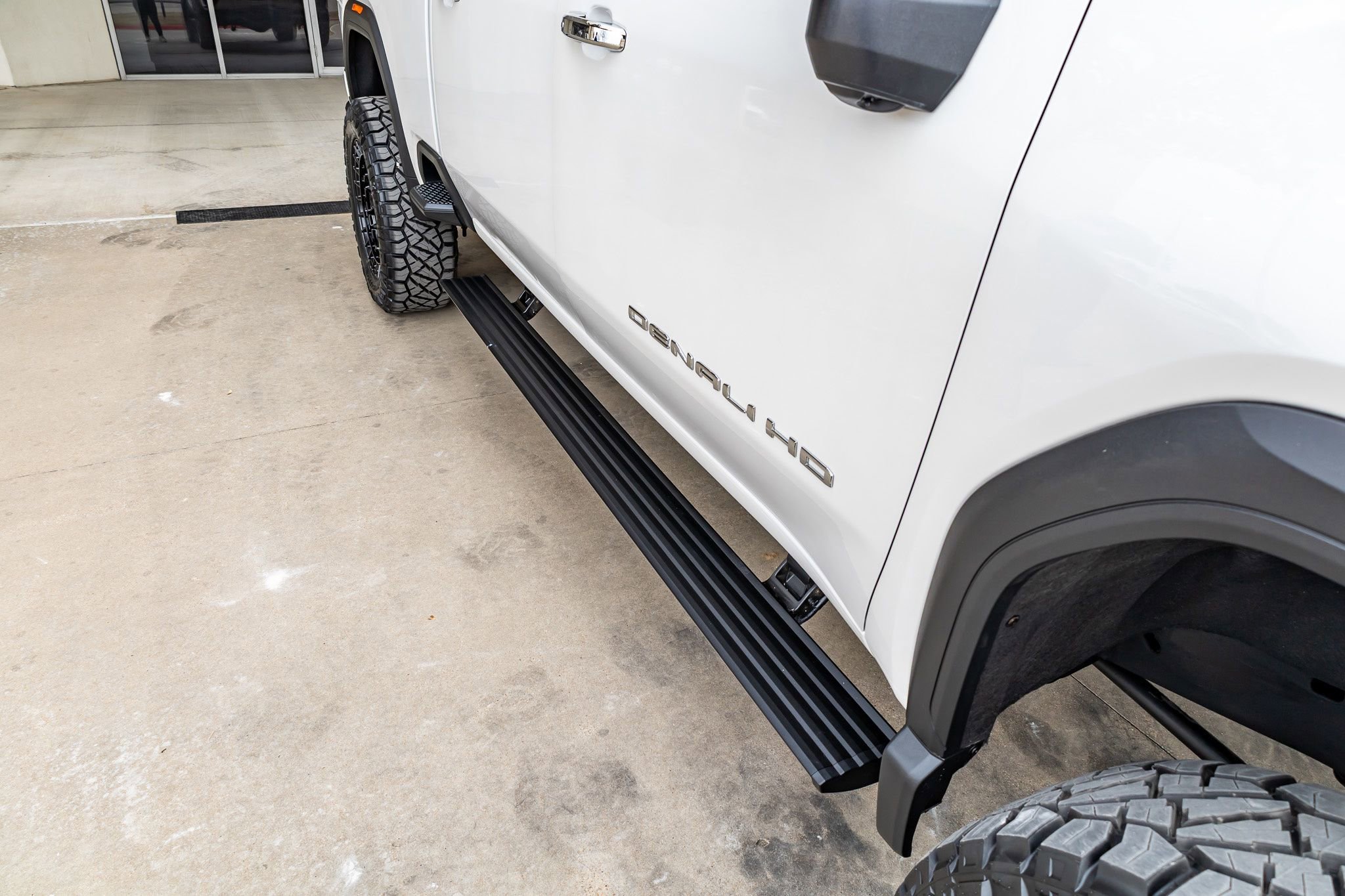 Used 2024 GMC Sierra 2500 Denali Ultimate image 13