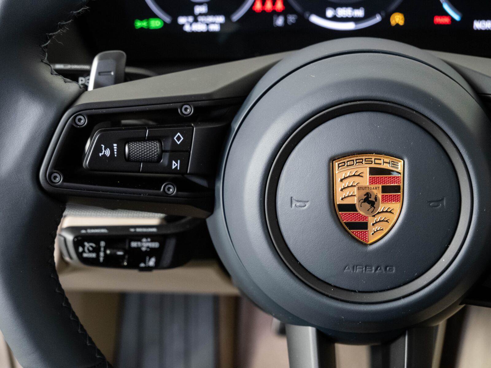 Certified 2026 Porsche Panamera 4 AWD/4WD image 10