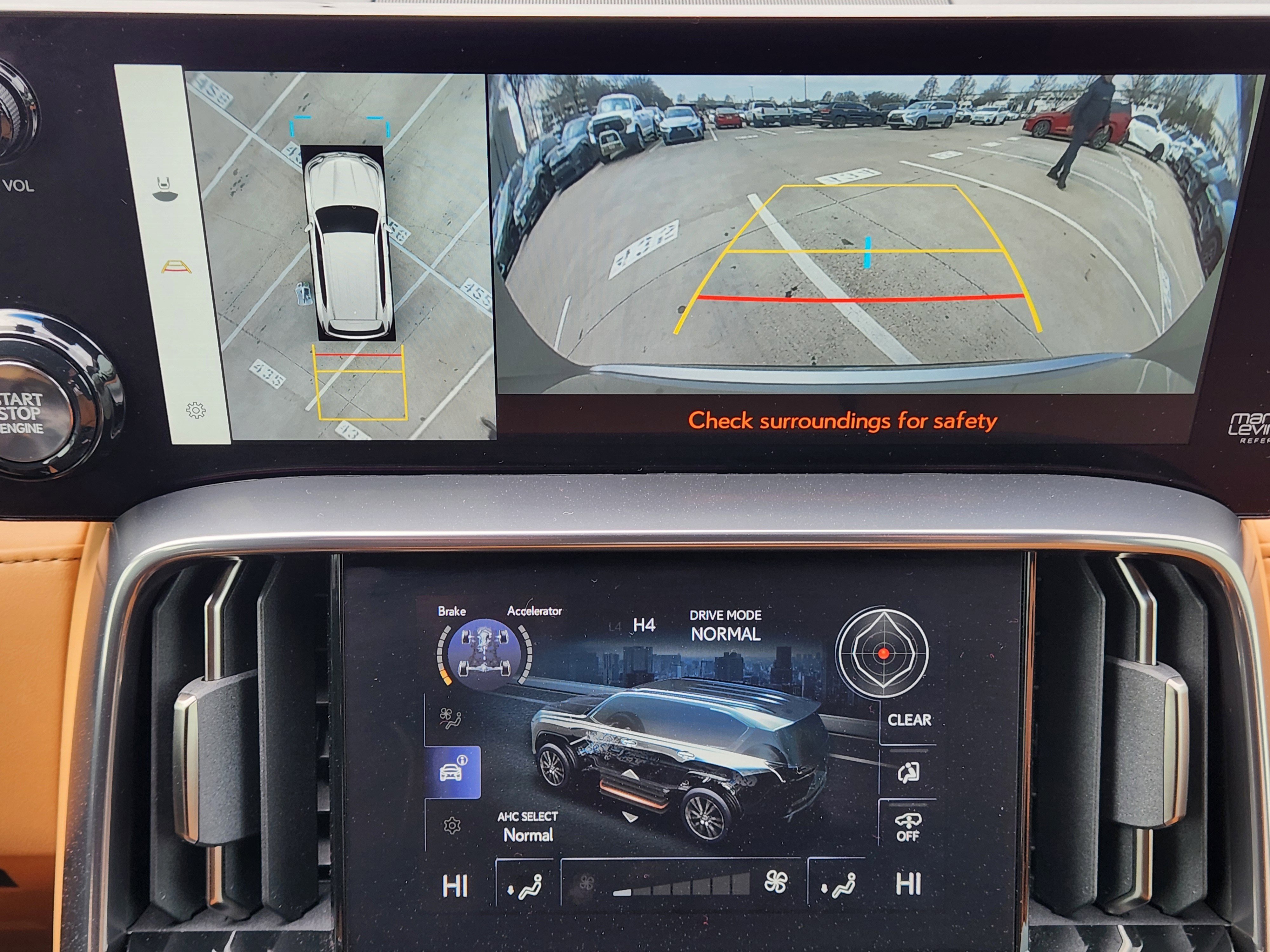 Used 2025 Lexus LX 600 4WD w/ Luxury Package image 19