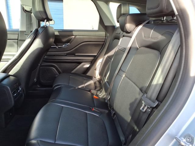 Used 2022 Lincoln Corsair AWD w/ Premium Package image 11