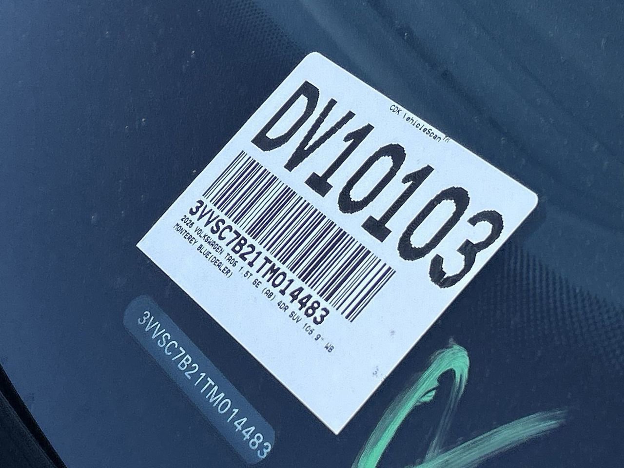 New 2026 Volkswagen Taos SE image 28