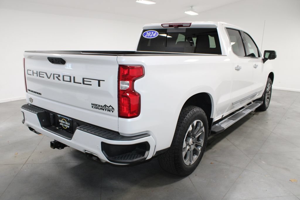 Used 2024 Chevrolet Silverado 1500 High Country w/ Technology Package AWD/4WD image 9