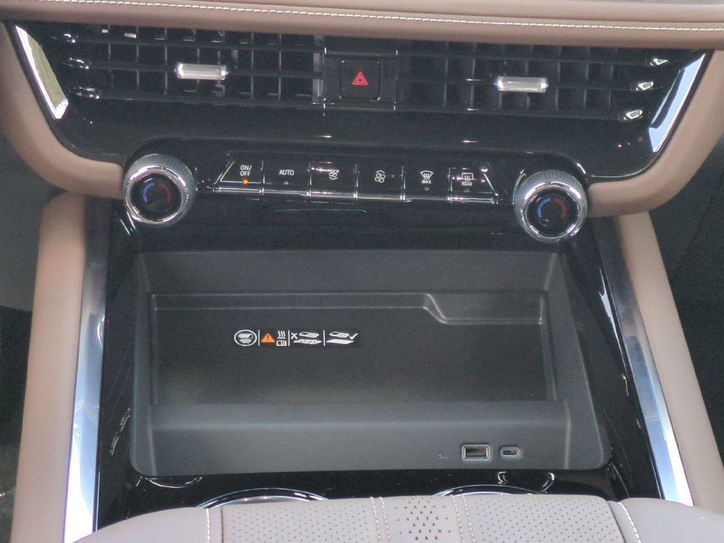 New 2026 Chevrolet Tahoe High Country RWD image 19