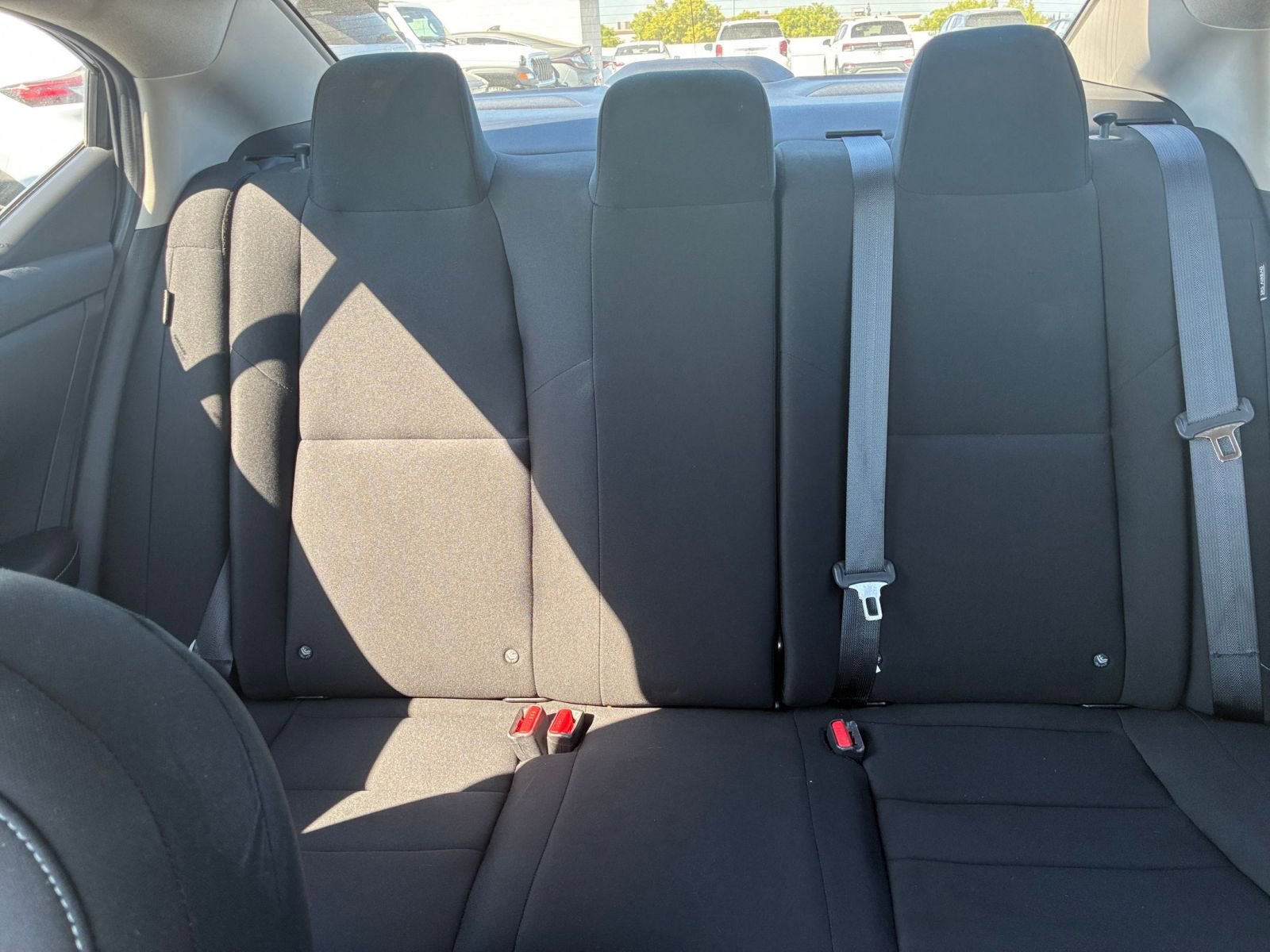 Used 2025 Nissan Versa SV image 36