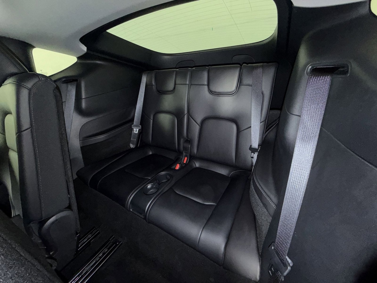 Used 2024 Tesla Model Y Long Range image 26