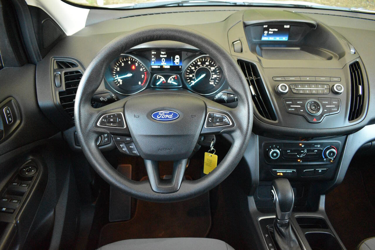 Used 2019 Ford Escape S image 14
